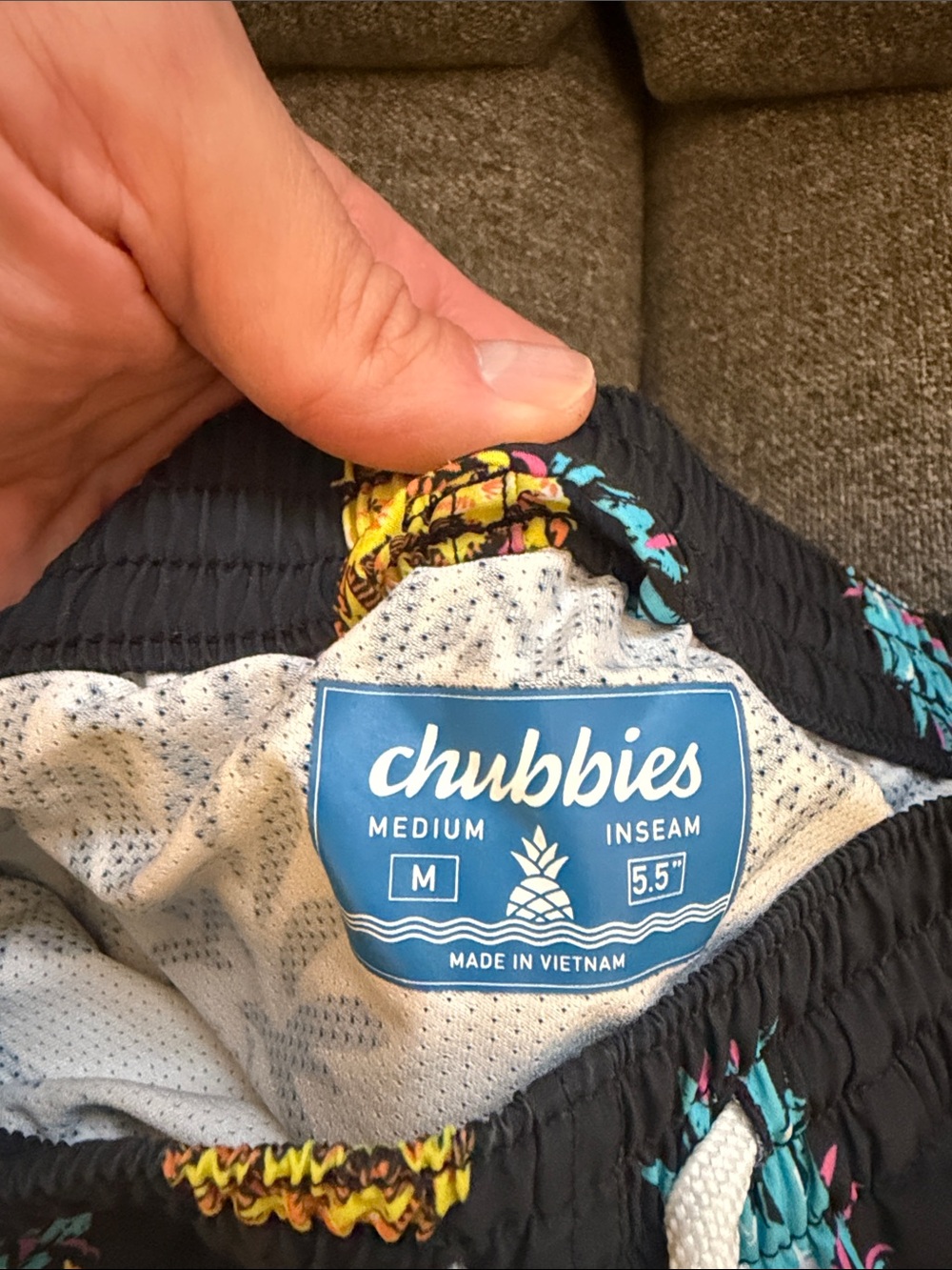 Chubbies The Pineapple Sundaes 5.5" (Lined Classic Swim Trunk)
M - Picture 2 of 4